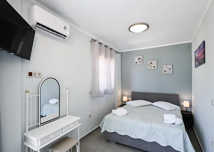 Ionian Edge 公寓式酒店